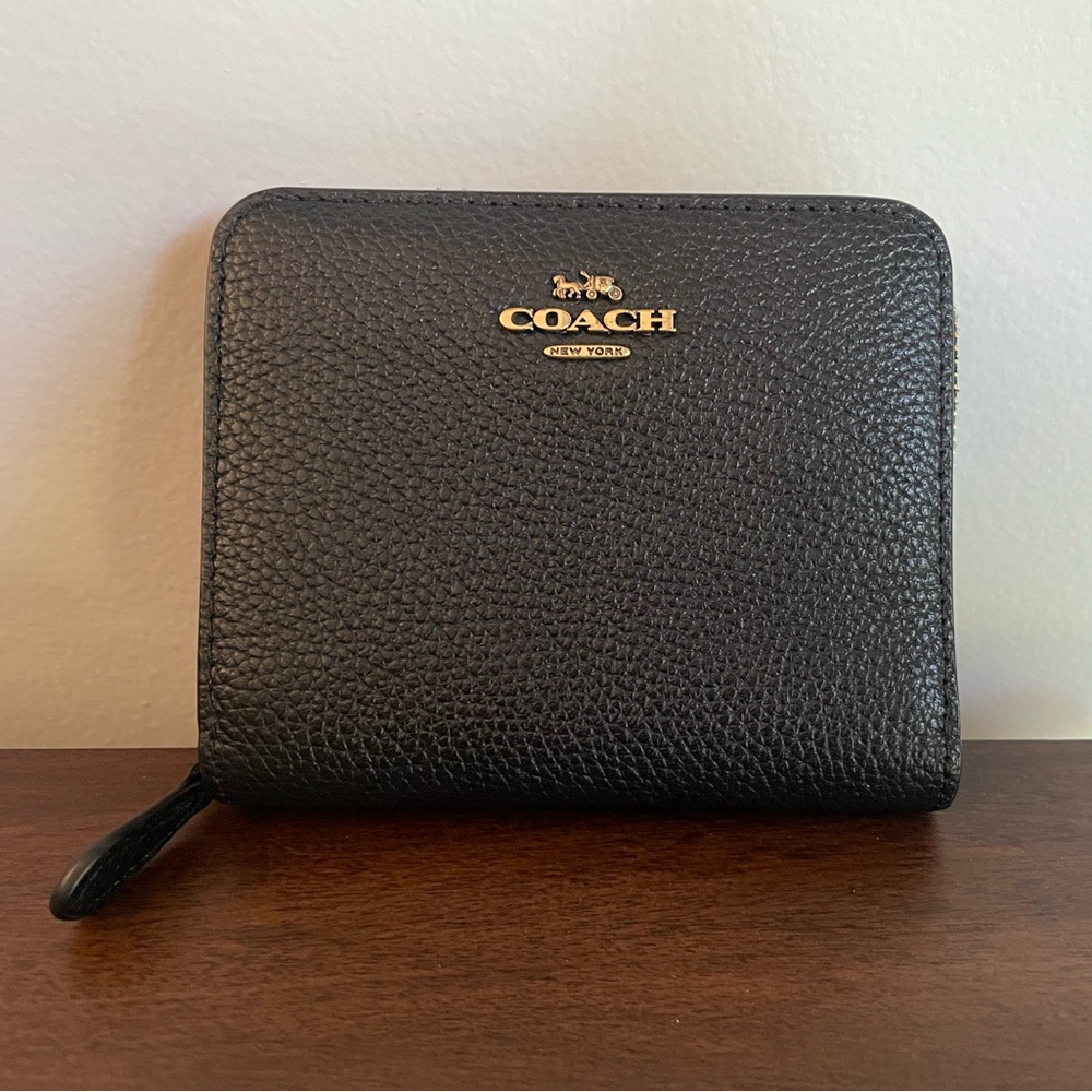 Like new Coach bifold wallet